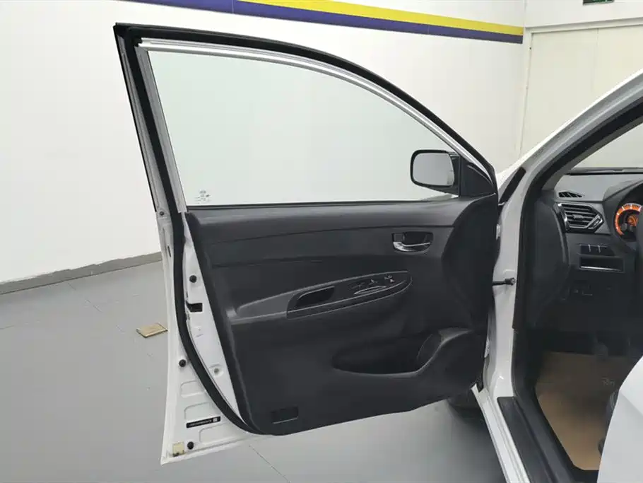 BYD F3 2020 1.5L Manual Premium Edition фото 7