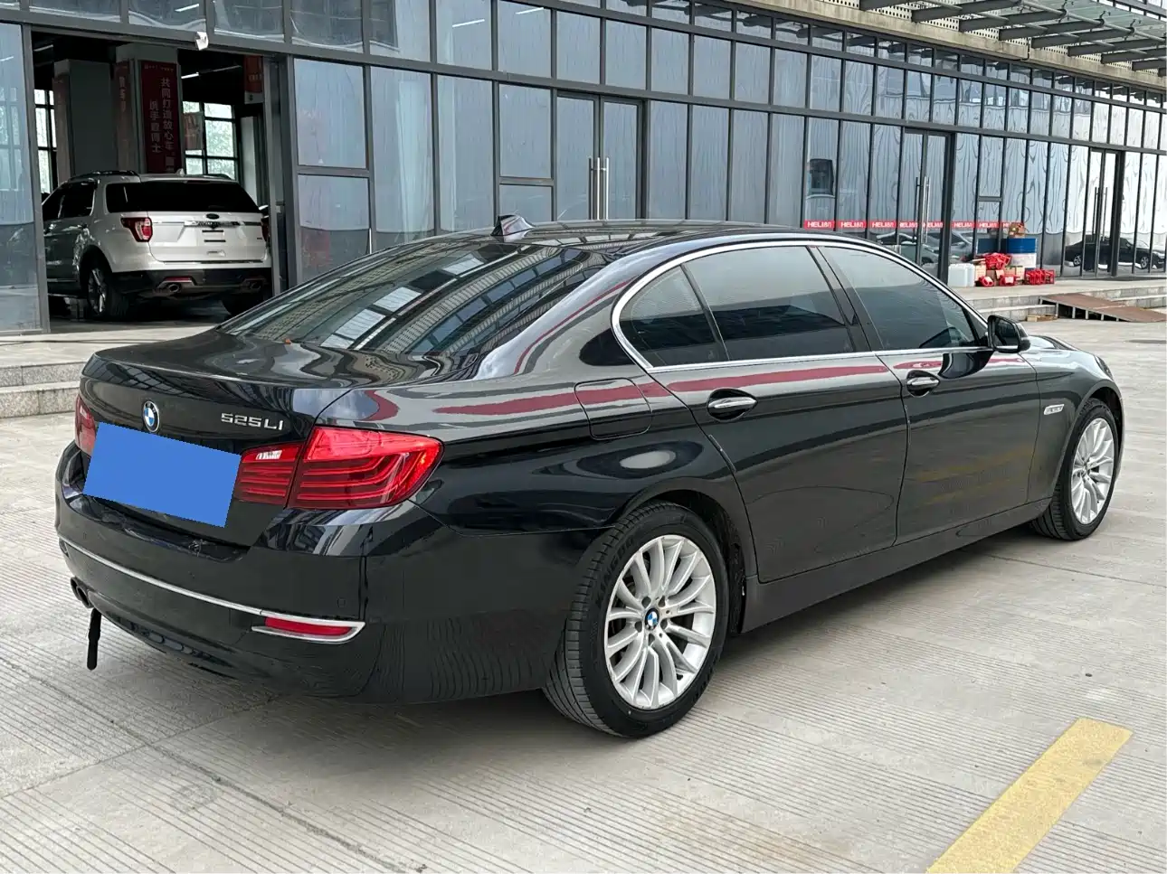 BMW 5 Series 2017 525Li Luxury Design Package фото 6