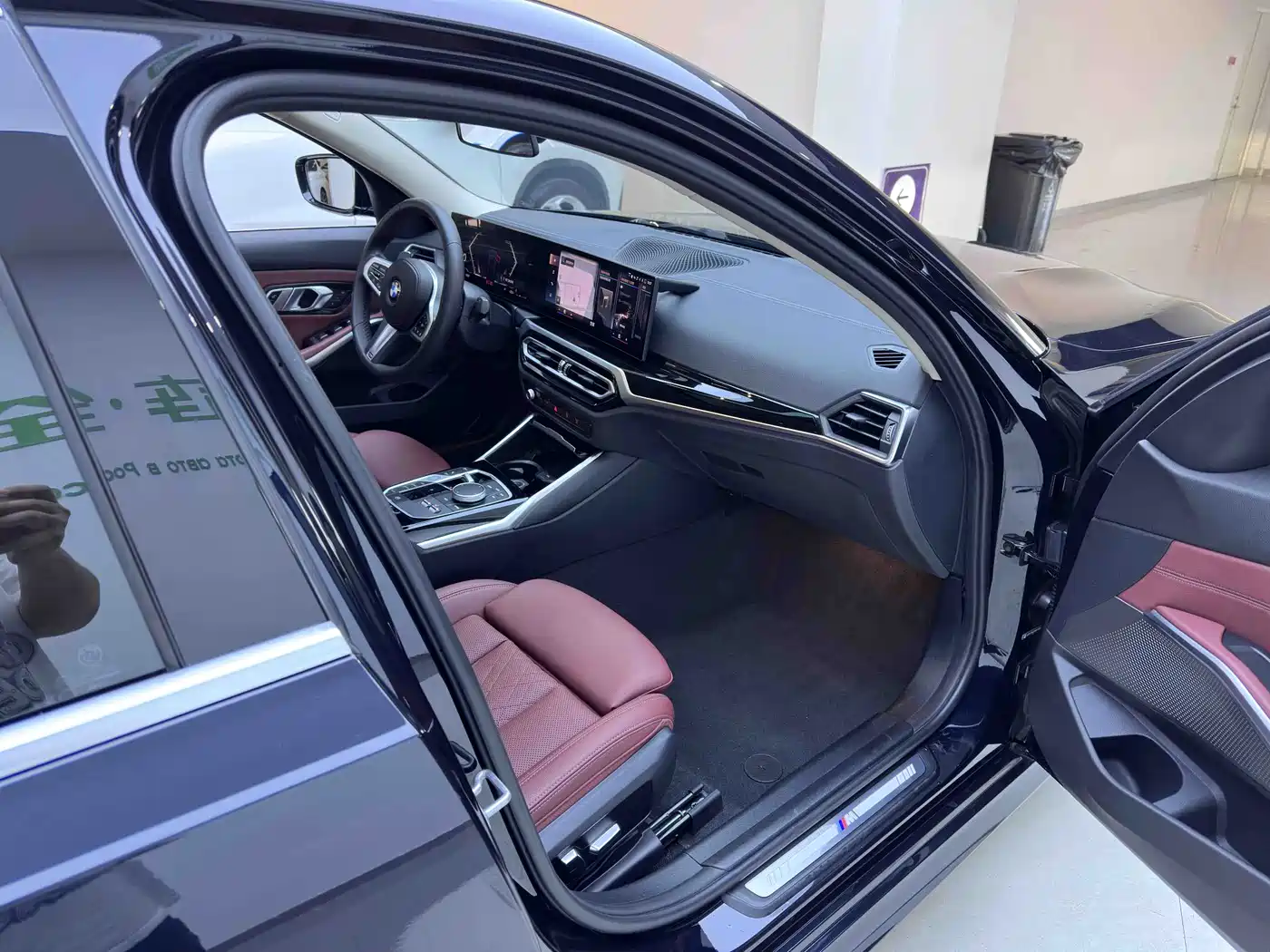 BMW 3 Series 2023 320Li M Sport Package фото 11