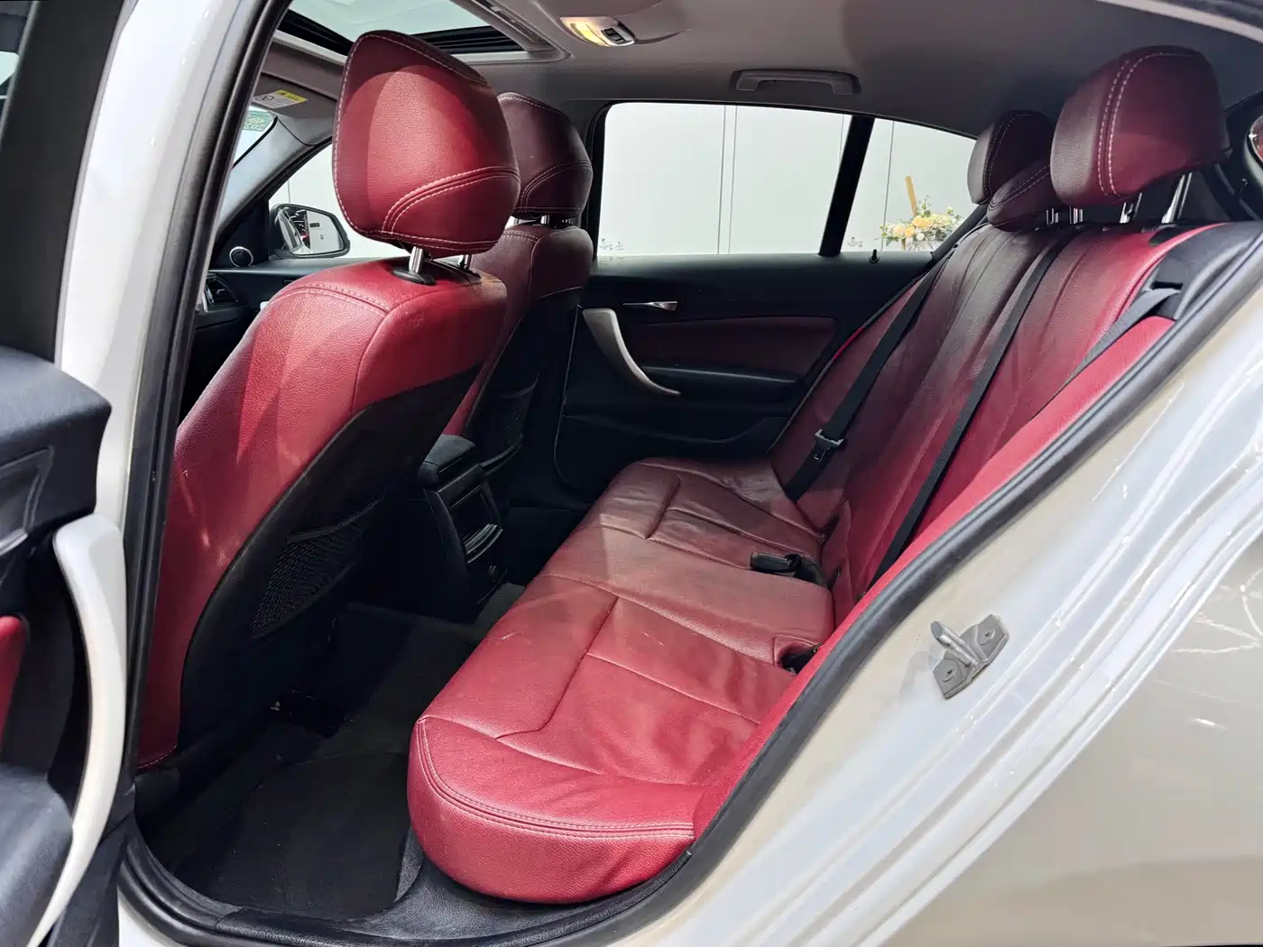 BMW 1 Series (Import) 2018 118i Leading фото 25