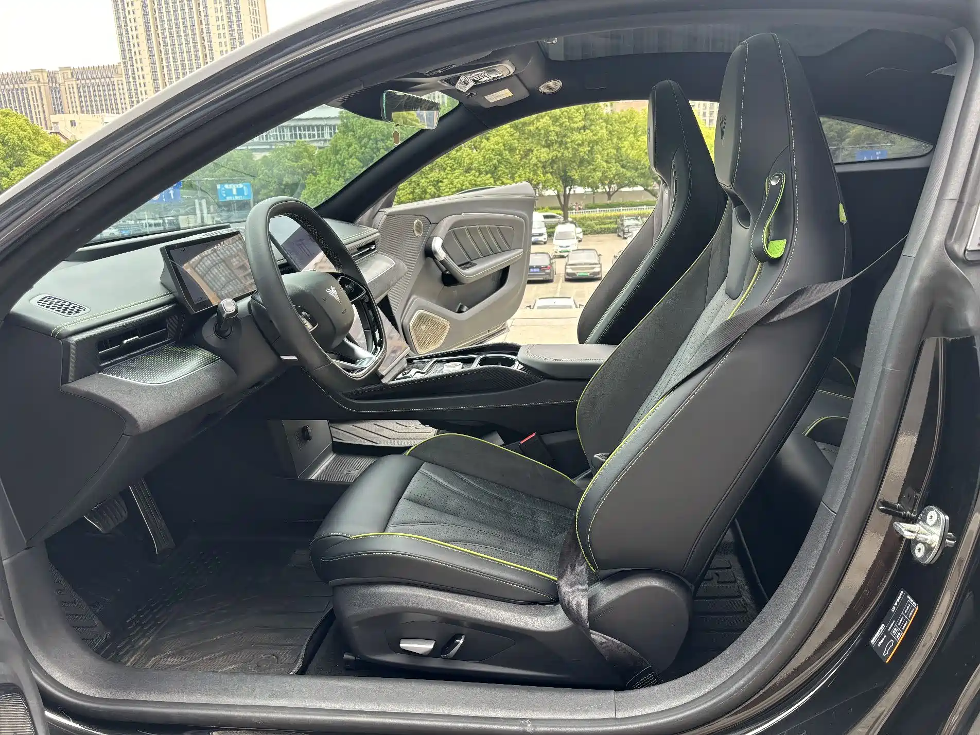 Photo 7 - Nezha Auto Nezha GT
