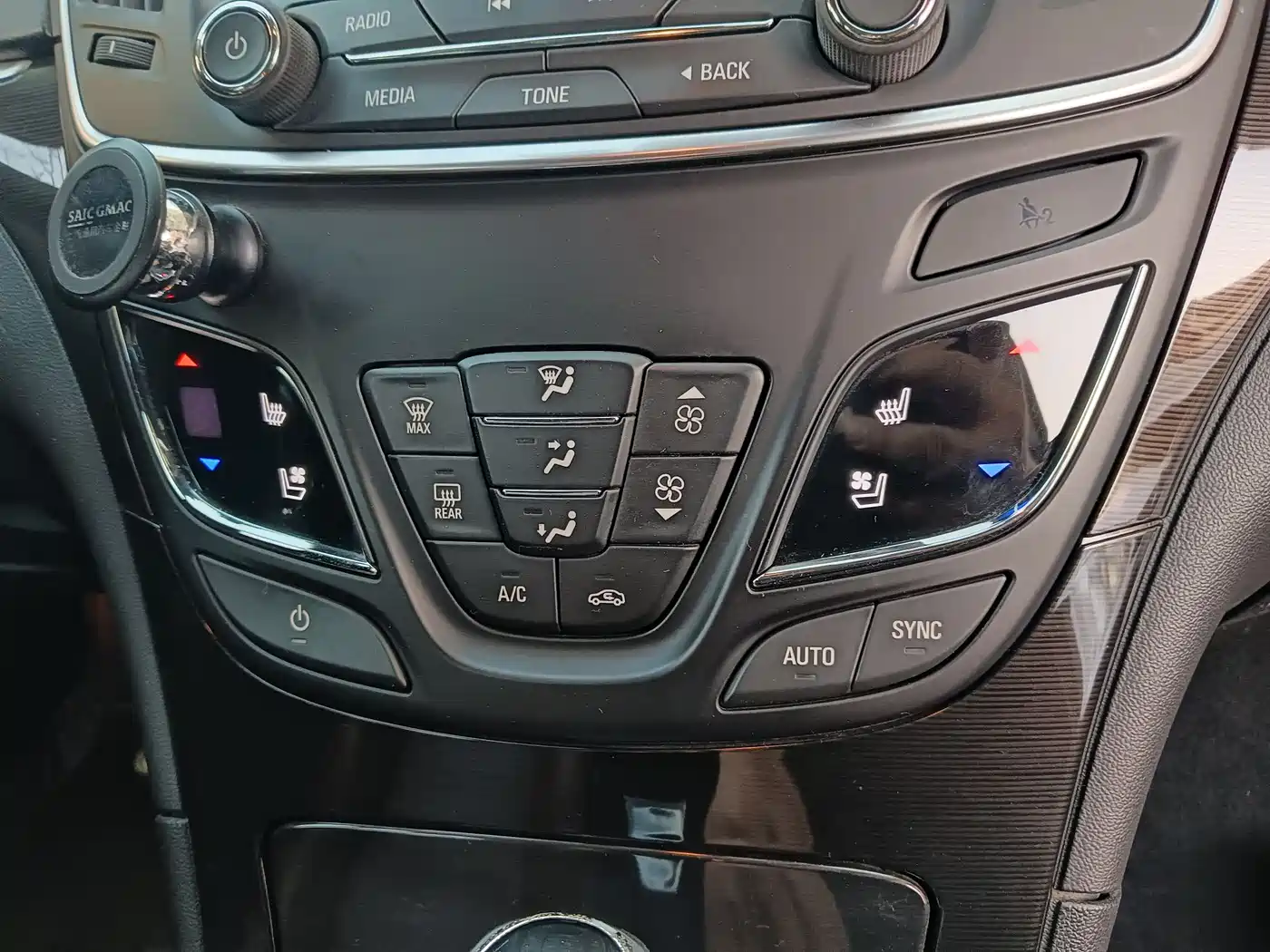 Buick Regal 2014 GS 2.0T Passion Sport Edition фото 12