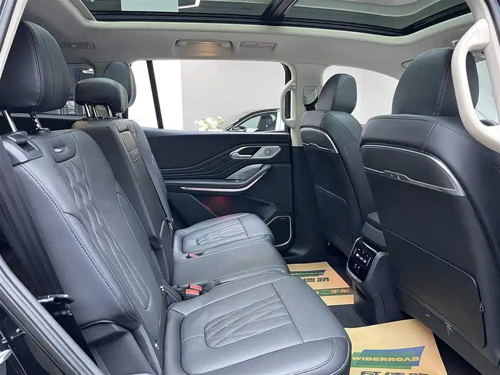 Hongqi HONGQI HS7 PHEV