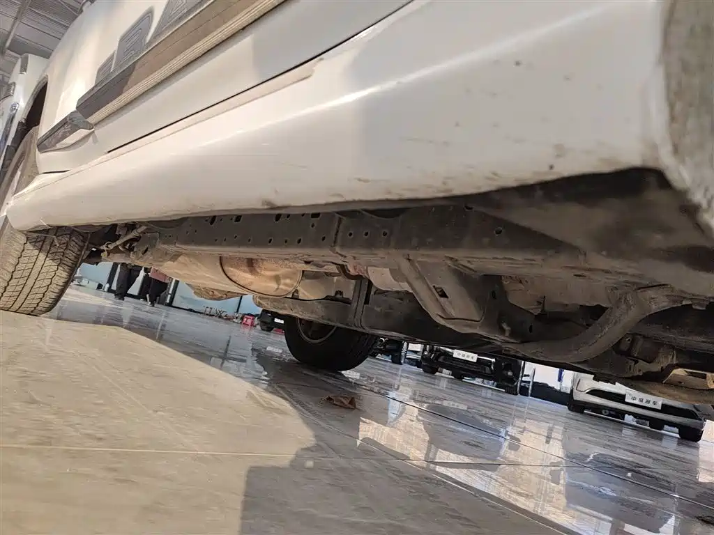 Toyota Prado (Import) 2014 2.7L Automatic Luxury фото 21