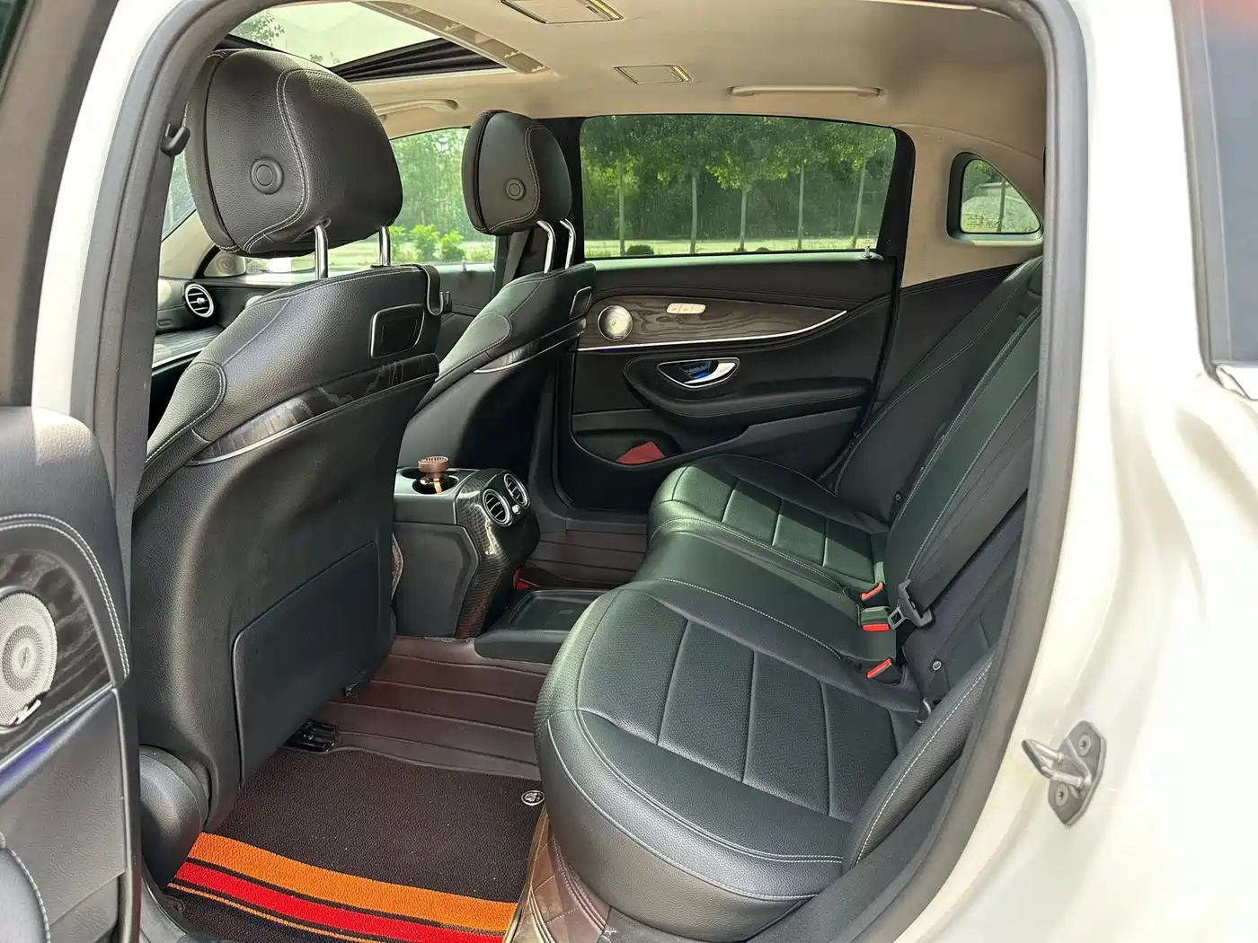 Mercedes-Benz E-Class 2016 E 300 L Sport Fashion Type фото 8
