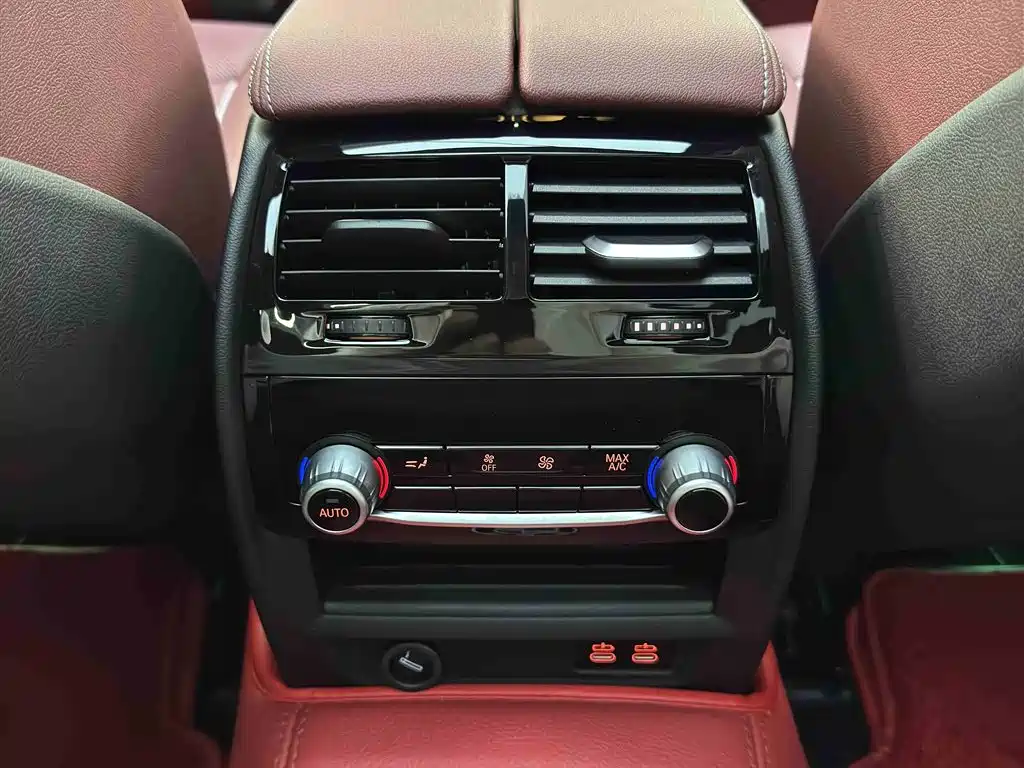 BMW 5 Series 2022 530Li Executive M Sport Package фото 10