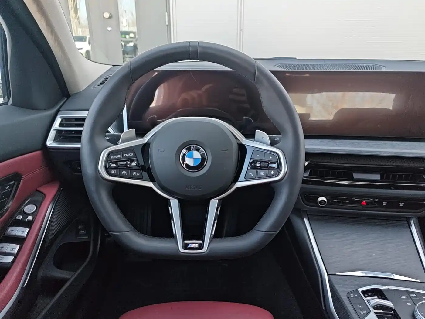 BMW 3 Series 2025 325i M Sport Package фото 9