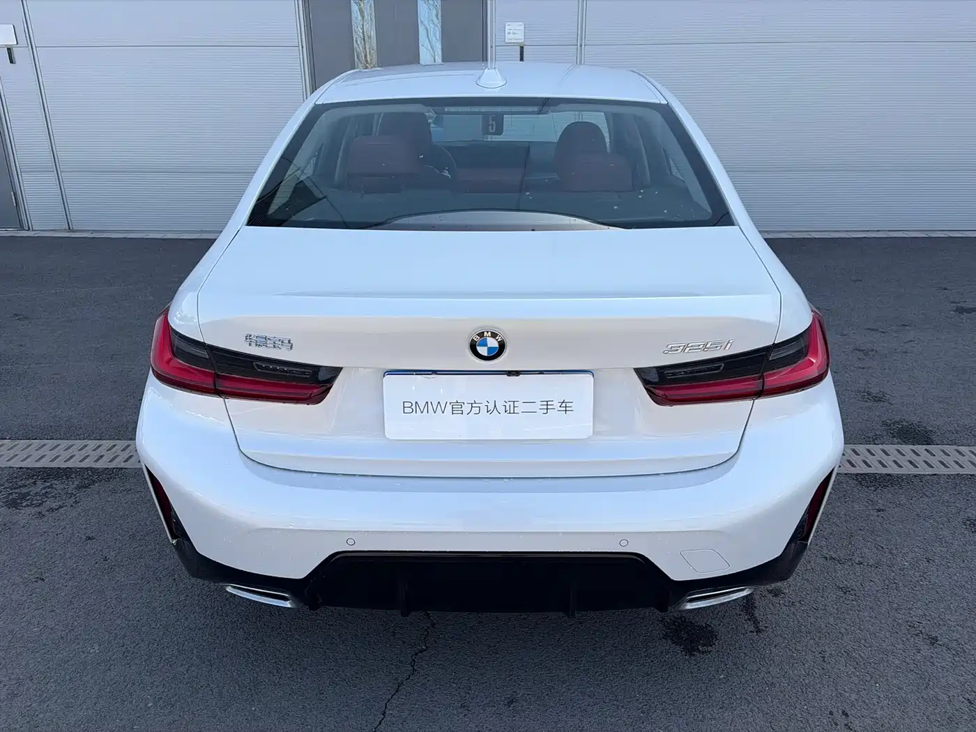 BMW 3 Series 2025 325i M Sport Package фото 11