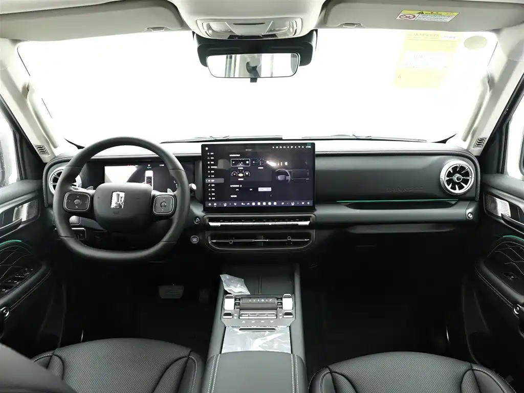 Tank 300 New Energy 2025 Hi4-T 36.7kWh Edition фото 13