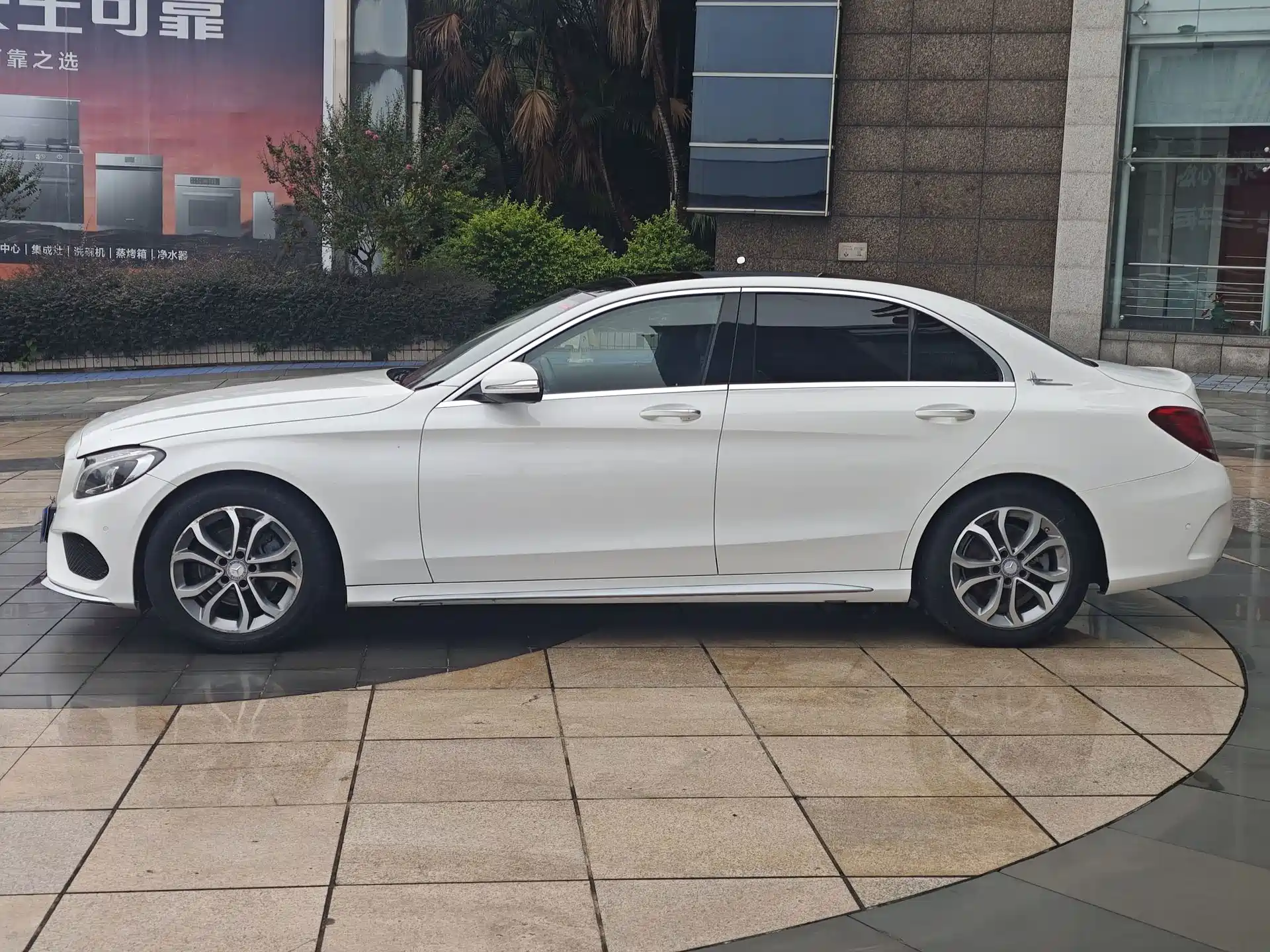 Фото 14 - Mercedes-Benz C-Class