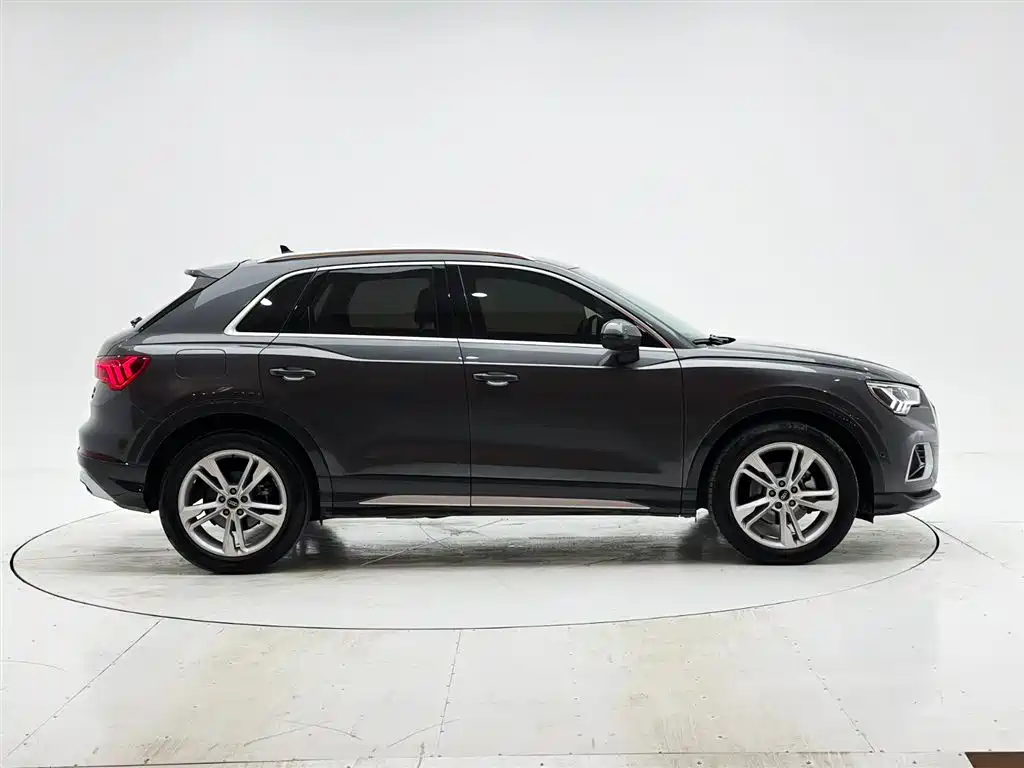 Audi Q3 2022 35 TFSI Fashion Elegance фото 9