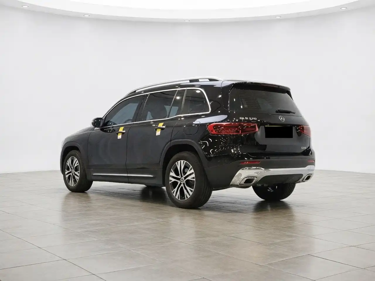 MERCEDES-BENZ GLB