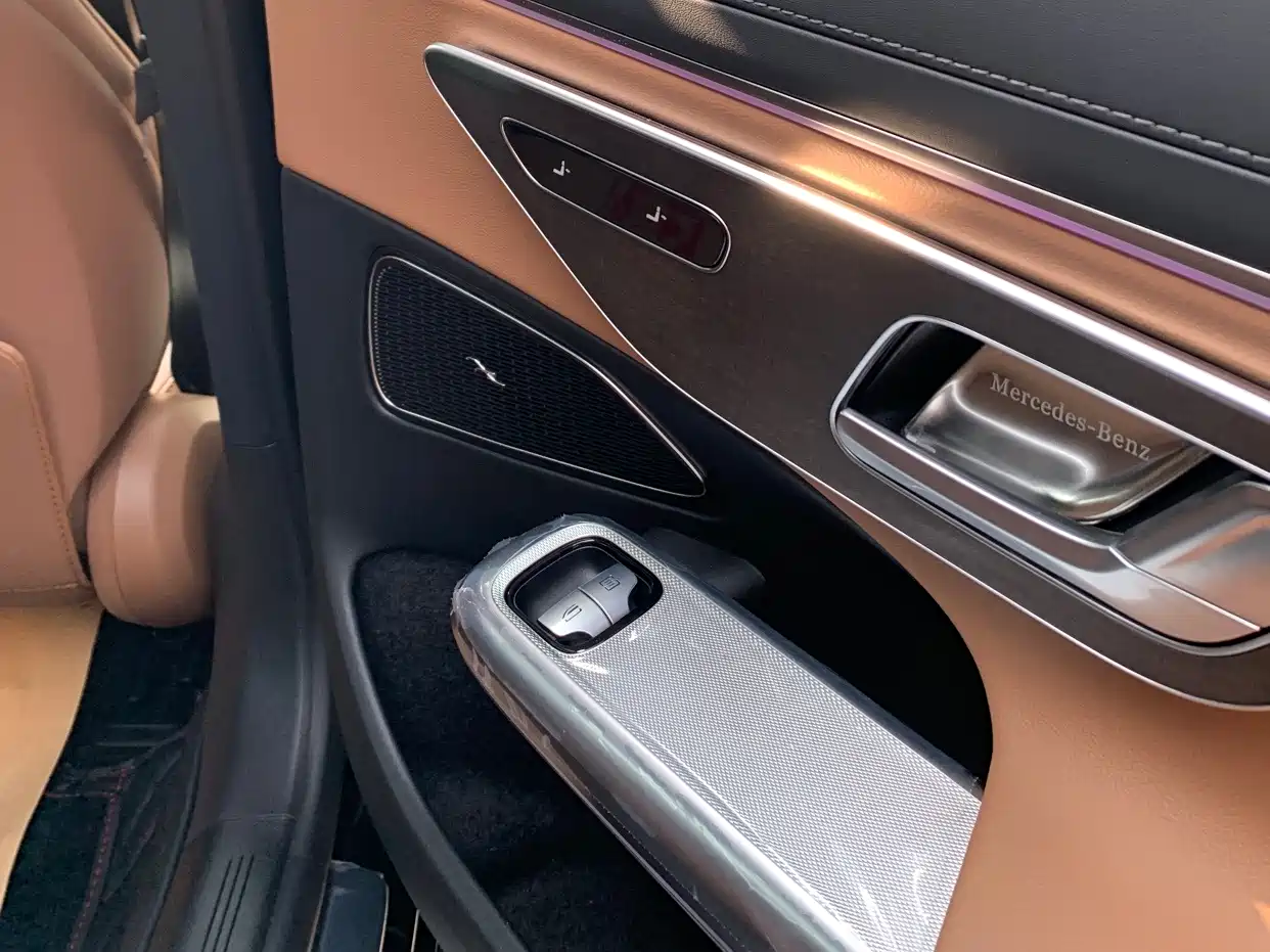 Mercedes-Benz E-Class 2025 E 300 L Fashion фото 17