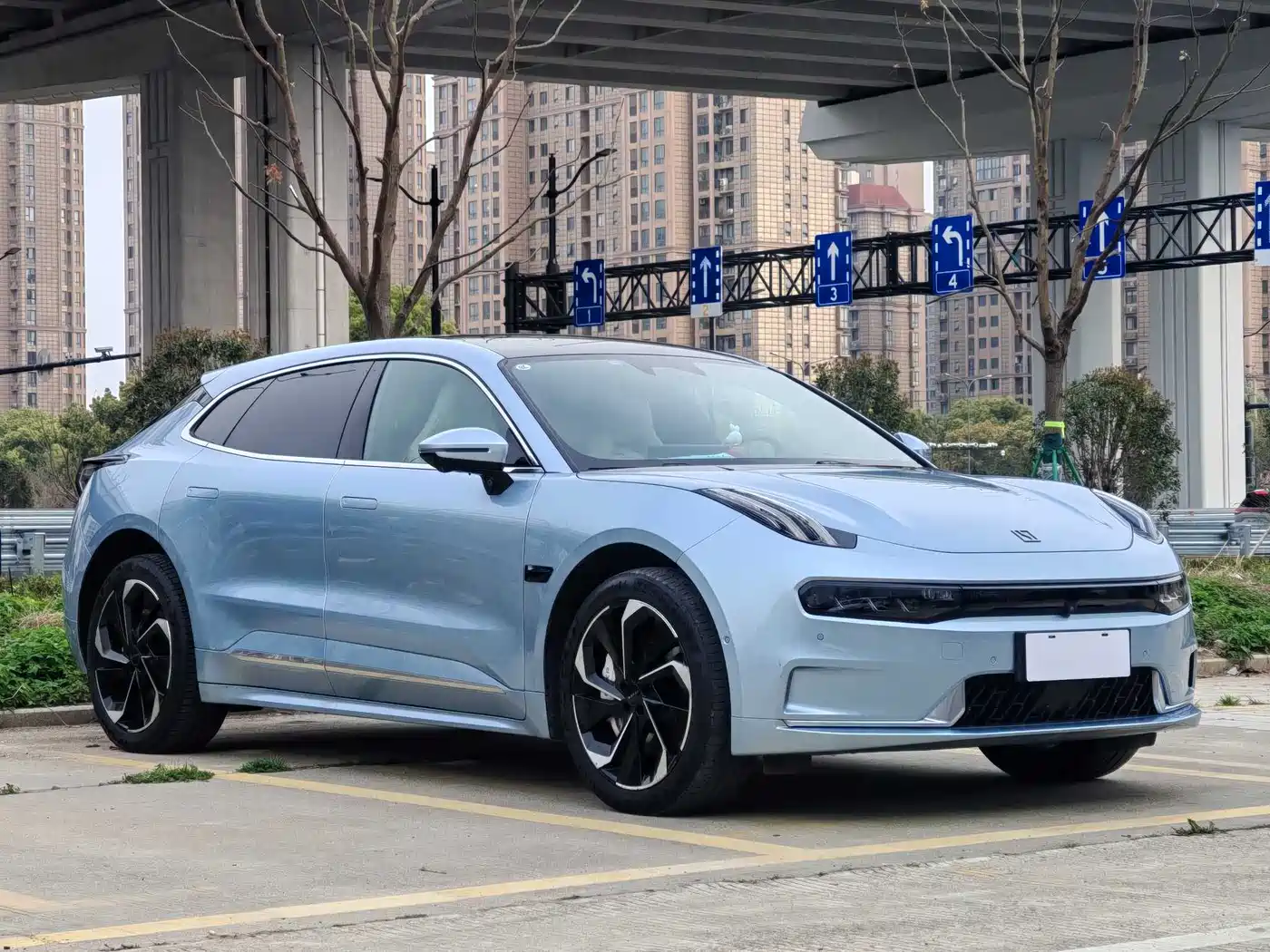 ZEEKR EXTREME KRYPTON 001