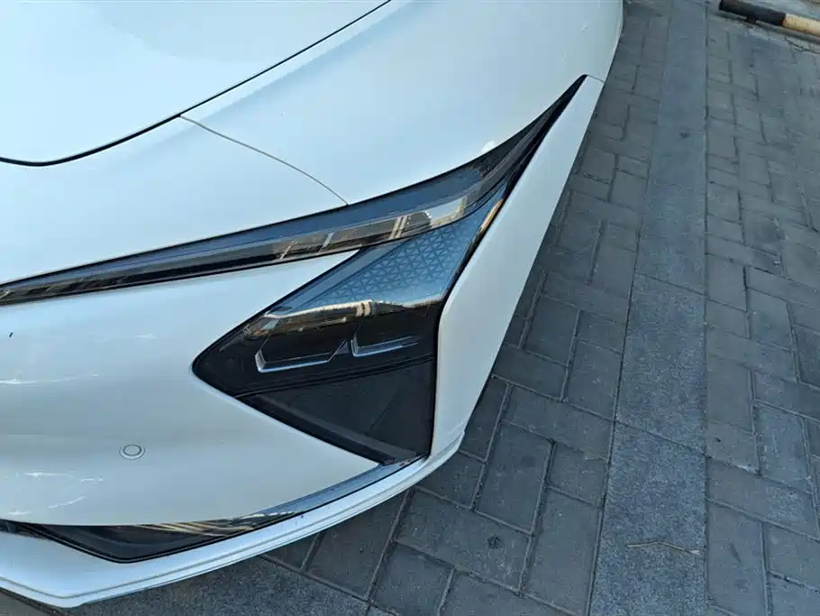 ZHIJI AUTOMOBILE ZHIJI L7