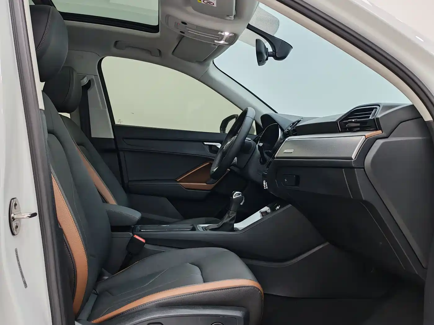 Audi Q3 2022 35 TFSI Fashion Elegance фото 9