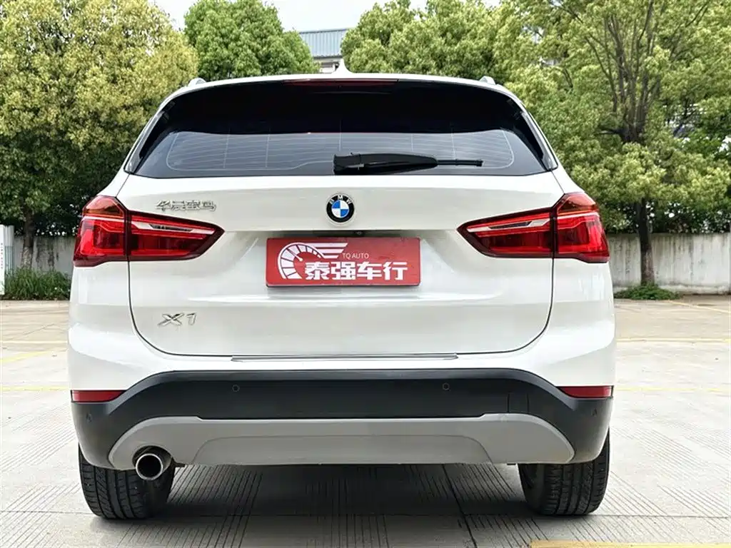 BMW X1 2019 sDrive18Li Fashion Model фото 5