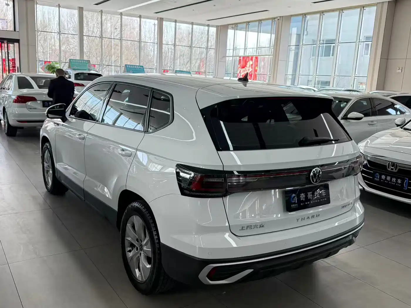 Volkswagen Tharu 2023 300TSI 2WD New Moon Edition фото 5