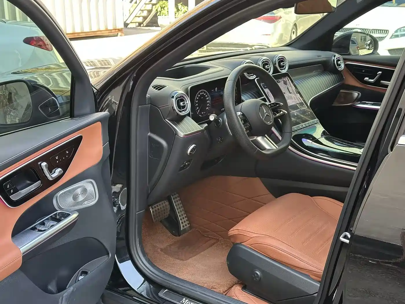 Фото 15 - Mercedes-Benz GLC
