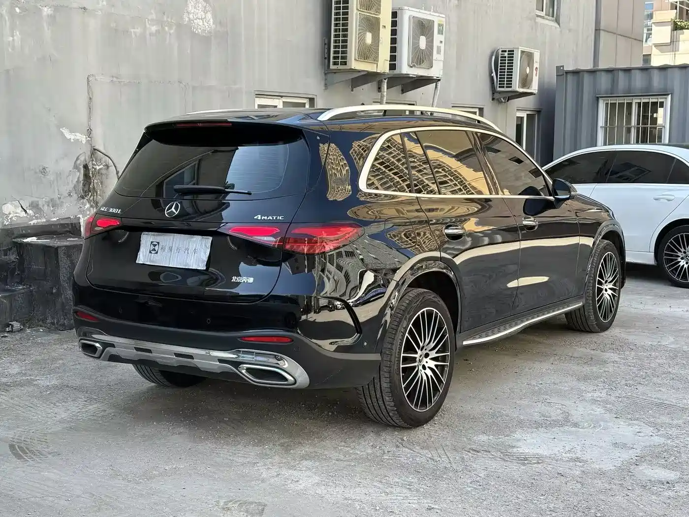 Фото 18 - Mercedes-Benz GLC