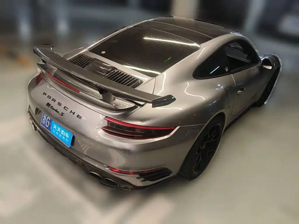 Photo 2 - Porsche 911