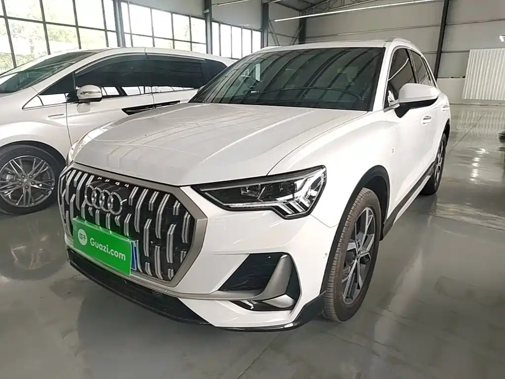 Audi Q3 2024 35 TFSI Fashion Elegance