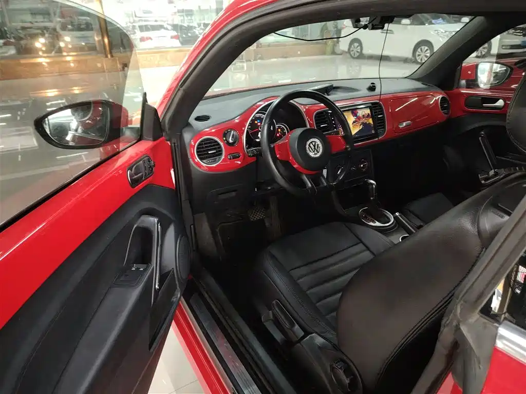 Volkswagen Beetle 2014 1.4TSI Fashion Edition фото 16