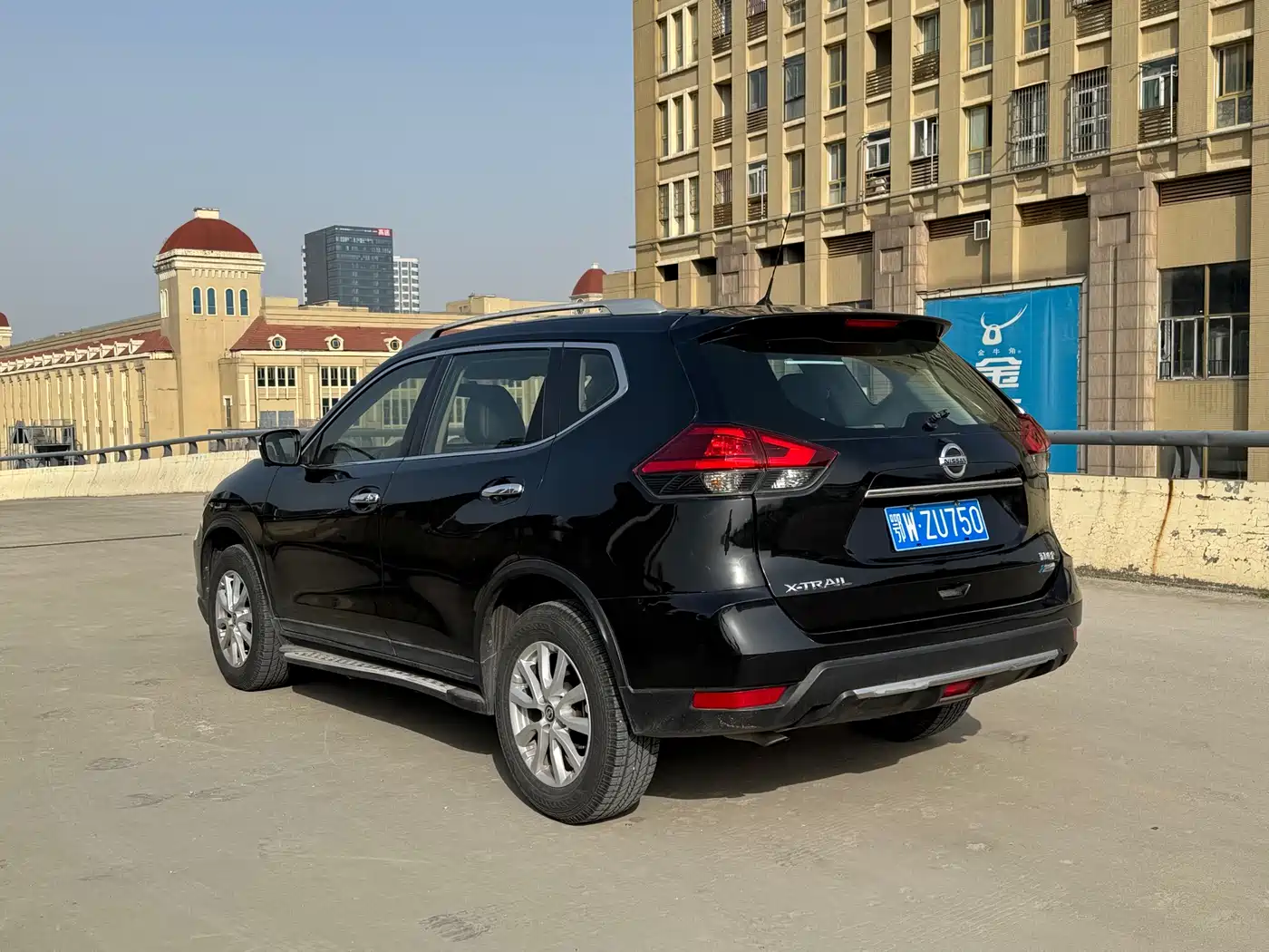 Фото 12 - Nissan X-Trail