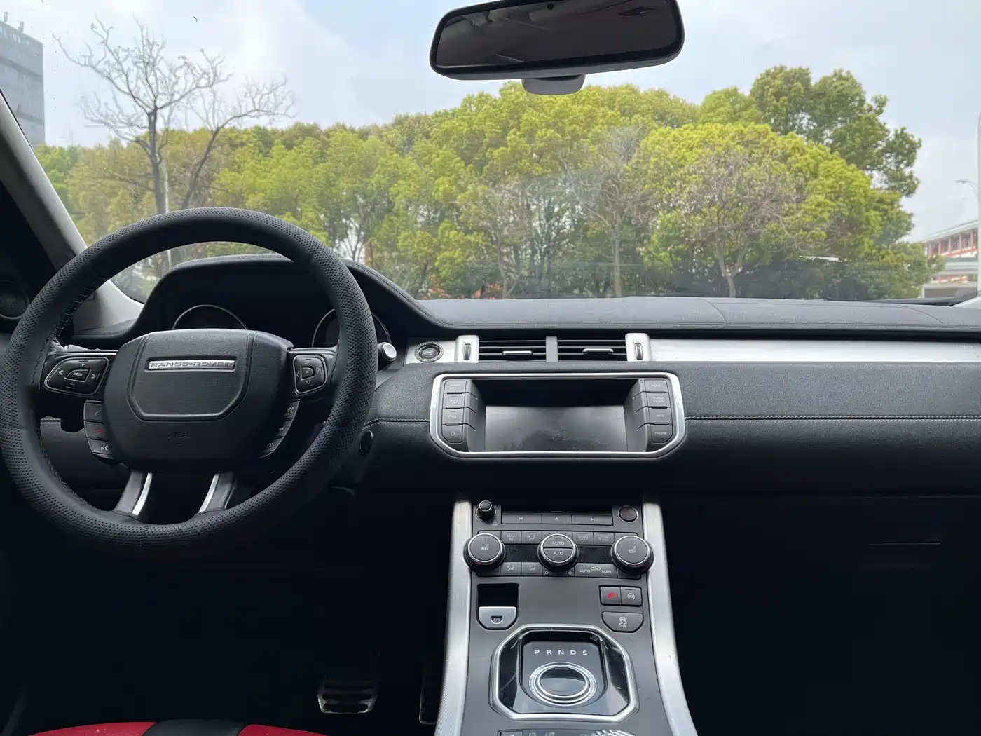 Land Rover Range Rover Evoque (Import) 2015 2.0T 5-door Dynamic Edition фото 7