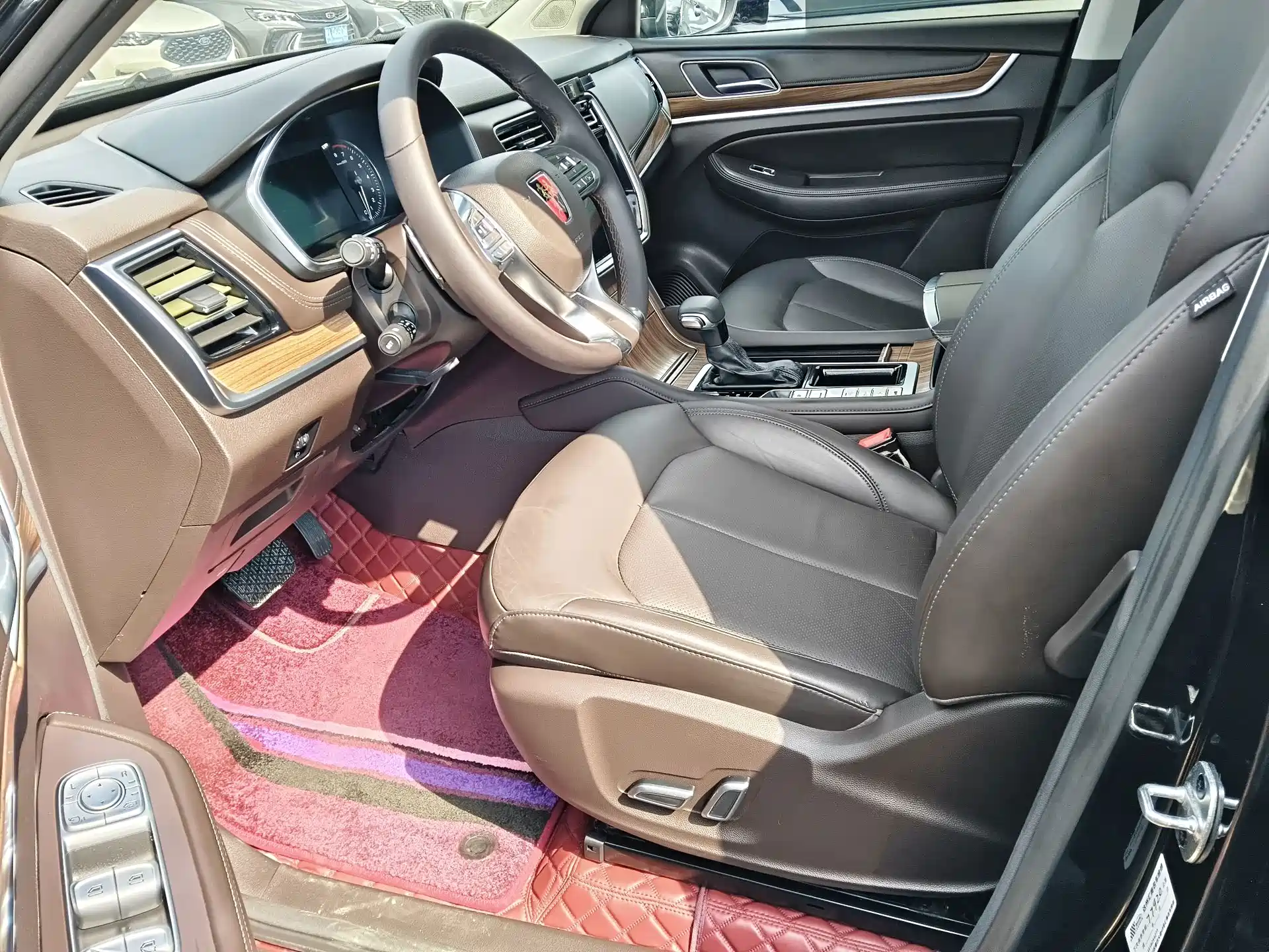 Фото 4 - Roewe RX8