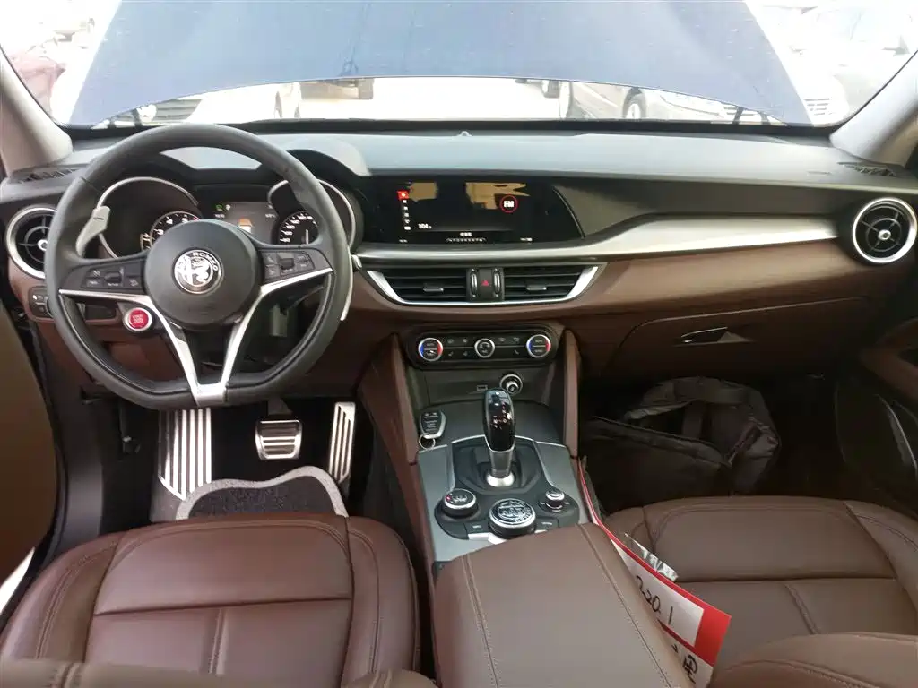 Alfa Romeo Stelvio 2020 2019 2.0T 280HP Black Package Limited Edition
