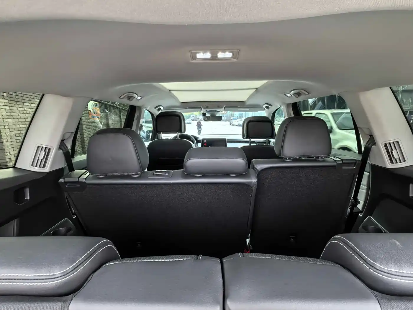 Volkswagen Teramont 2024 380TSI 4WD Prestige Luxury Edition фото 15