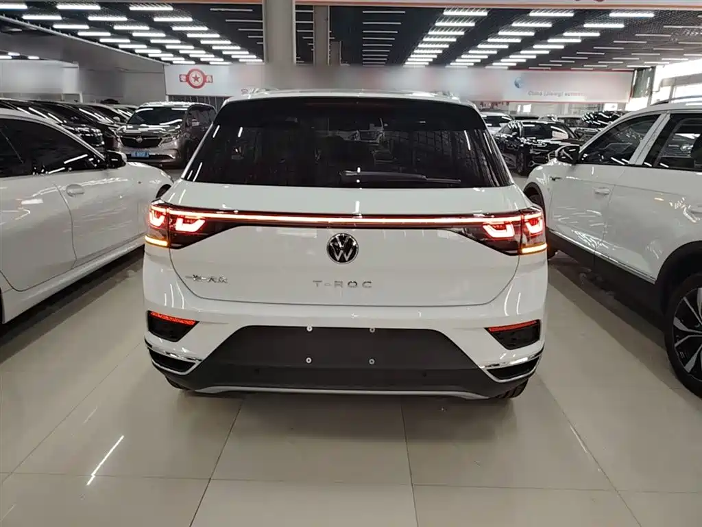 VOLKSWAGEN T-ROC EXPLORING SONGS