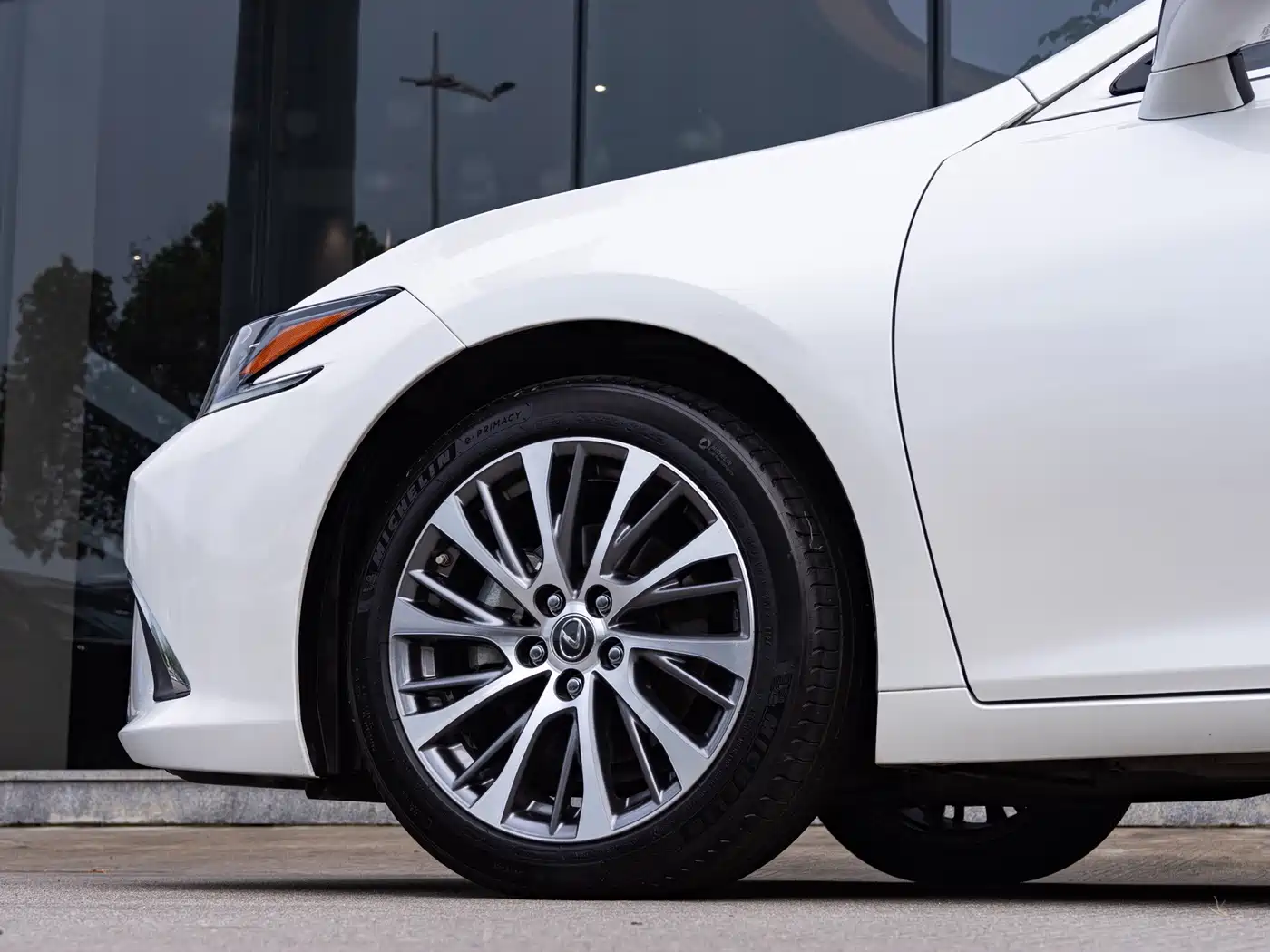 Фото 7 - Lexus ES