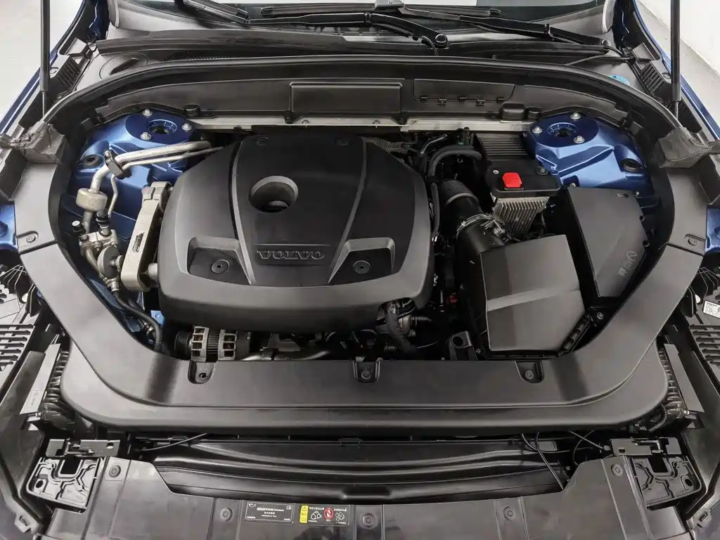 Фото 6 - Volvo XC60