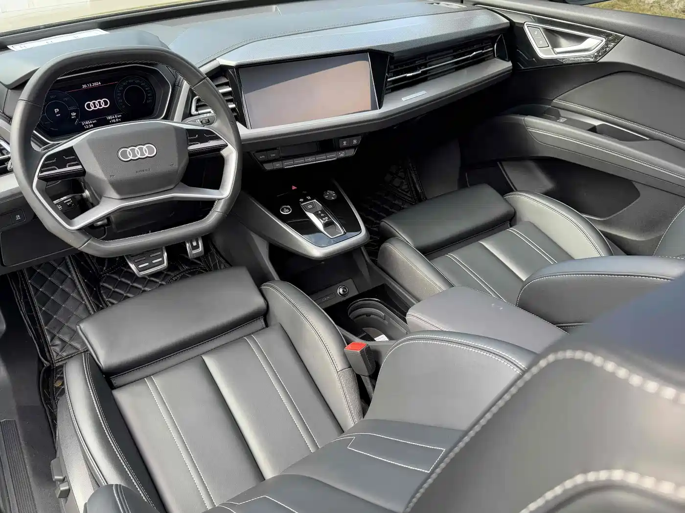 Audi Q4 e-tron 2022 40 e-tron Creation Edition фото 8
