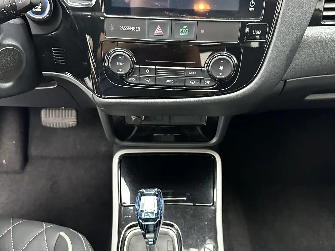 Mitsubishi Outlander 2022 2021 2.0L 2WD Smooth Ride Version 5-Seater