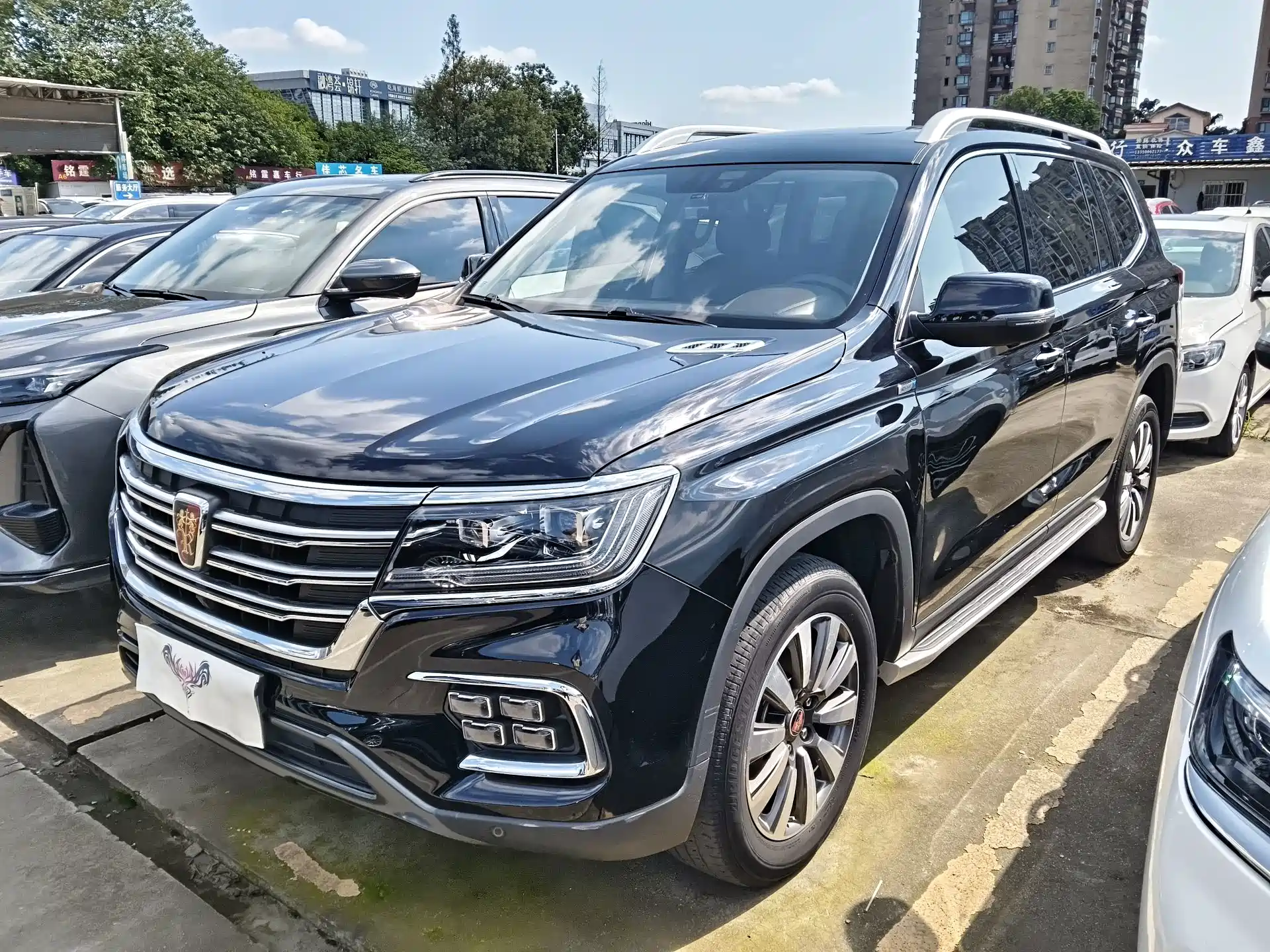 Фото 1 - Roewe RX8
