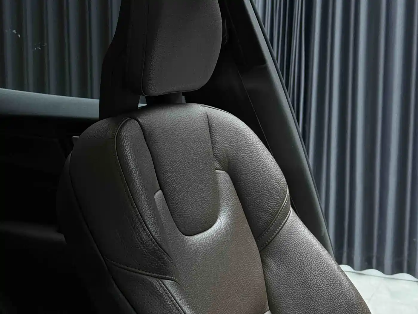 Volvo XC60 2018 T5 AWD Momentum Edition фото 13