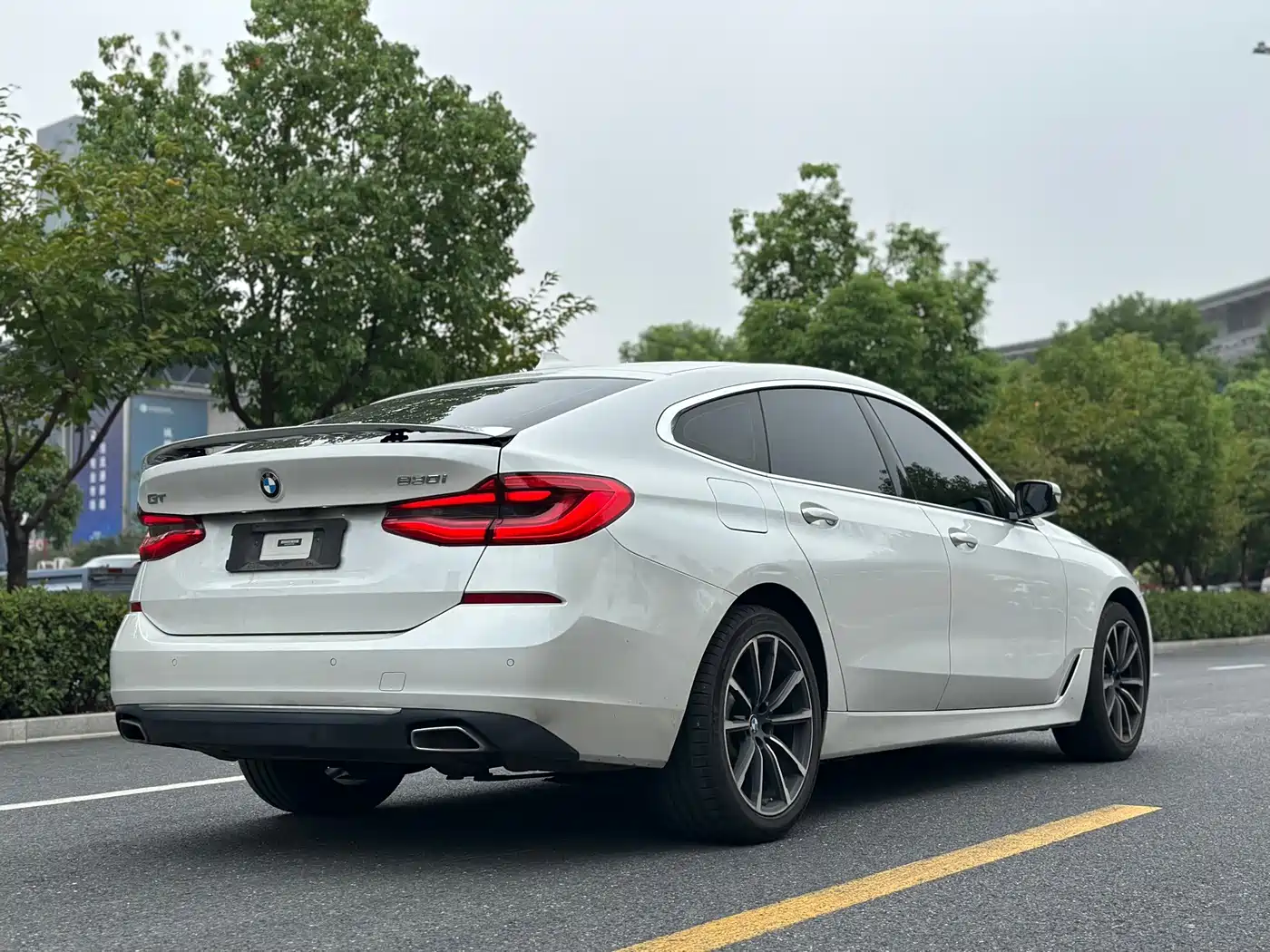BMW 6 Series GT 2023 2022 Model 630i Luxury Design Package