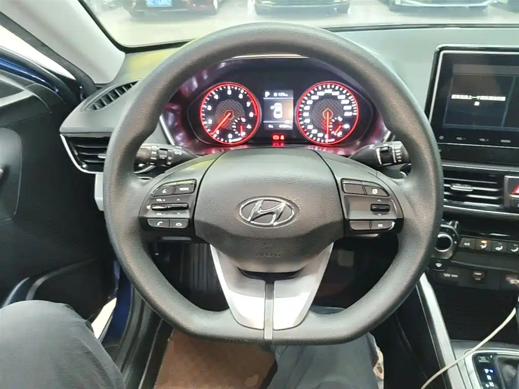 Hyundai Fista 2019 240TGDi Comfort Edition China V фото 11