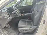 Фото 8 - Lexus RX