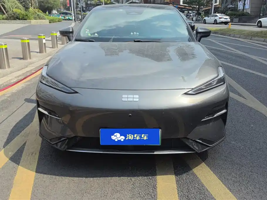 GEELY GALAXY GALAXY E8