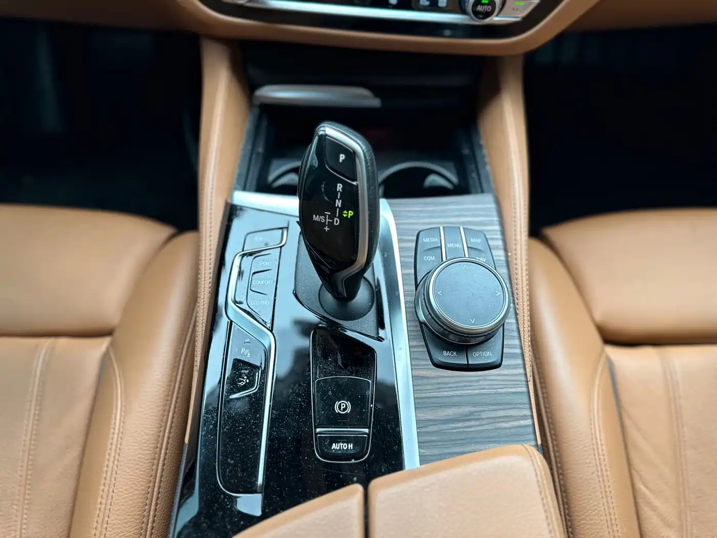 BMW 6 Series GT 2023 2022 Model 630i Luxury Design Package
