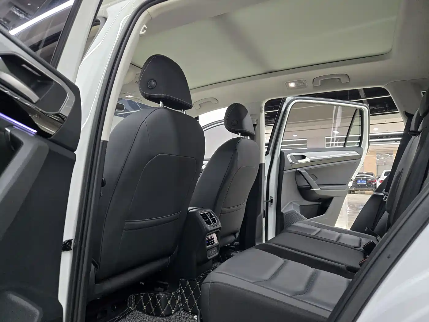 Фото 7 - Volkswagen Tayron