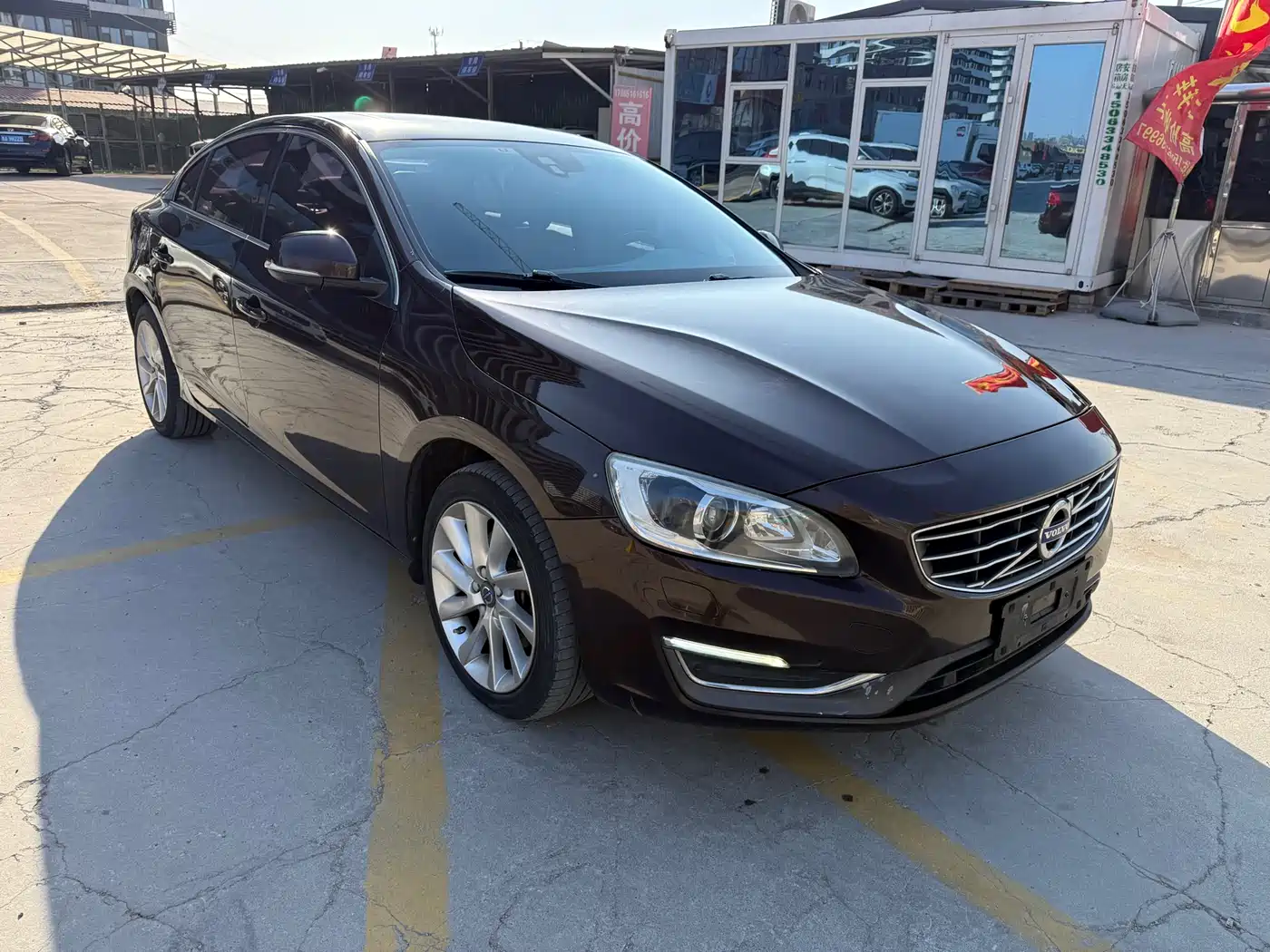 Фото 3 - Volvo S60