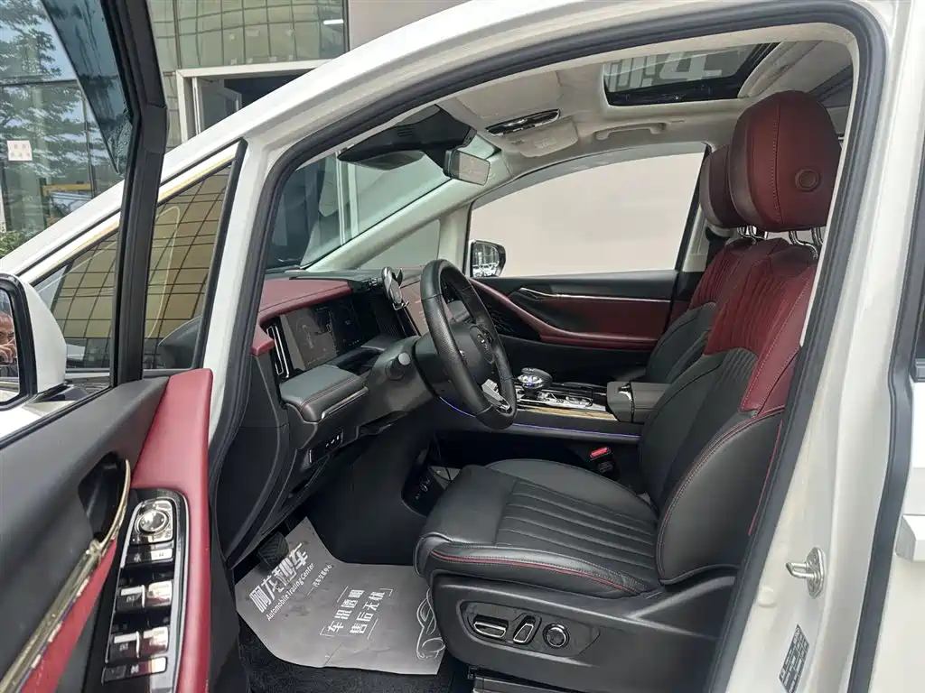 GAC Trumpchi Trumpchi E9 2023 E9 Grandmaster фото 7