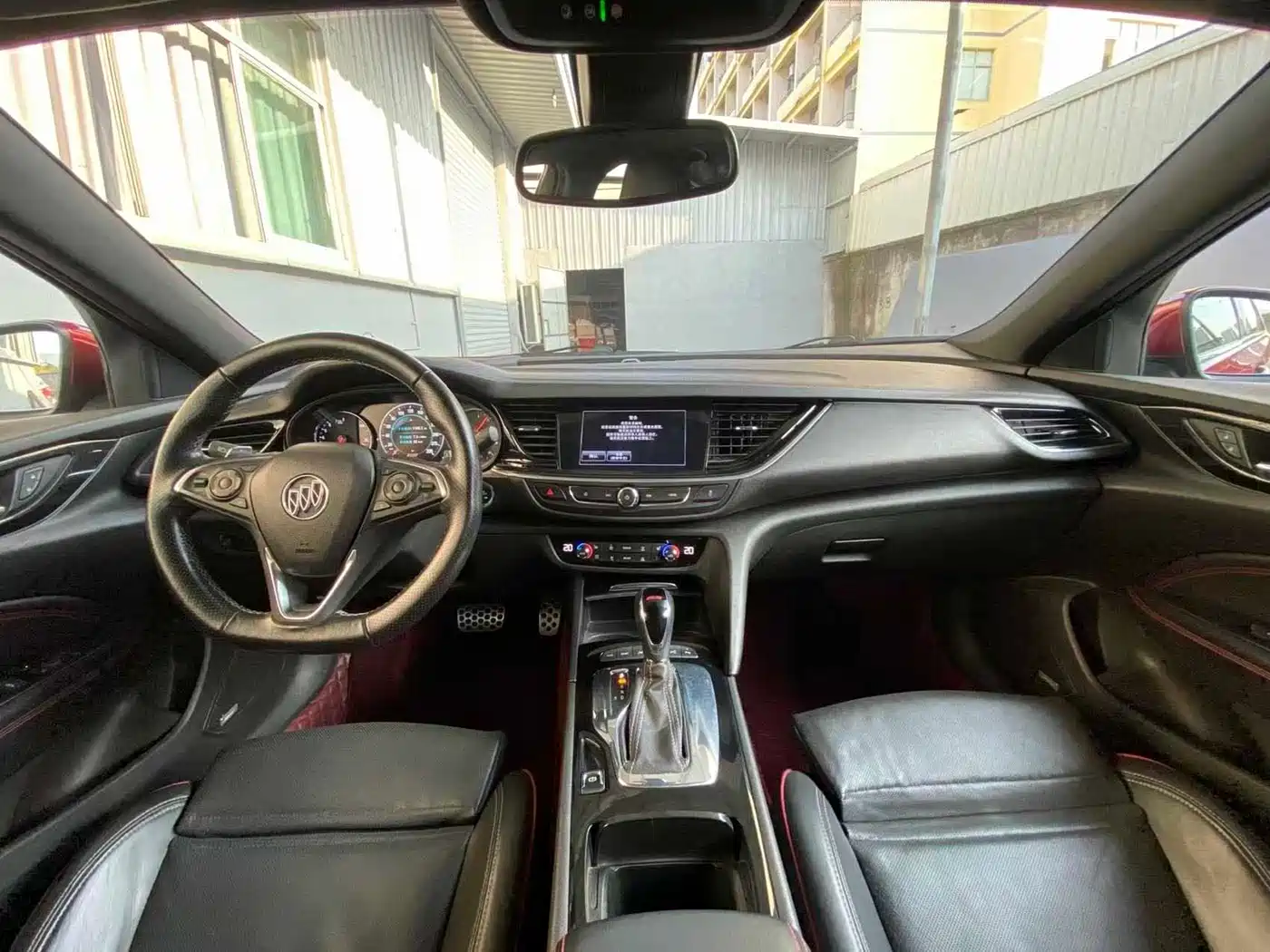 Buick Regal 2017 GS 28T Luxury Type фото 5