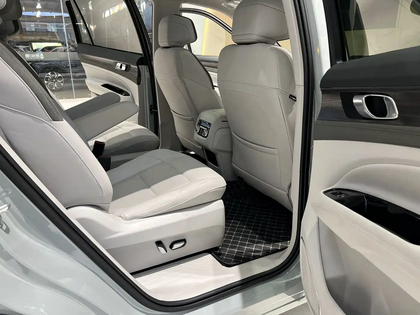 FORD LINGYU NEW ENERGY