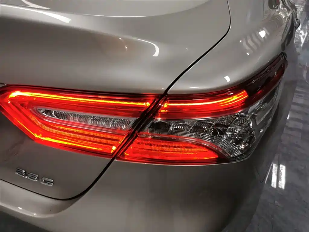 Toyota Camry 2018 2.5G Luxury Edition фото 8
